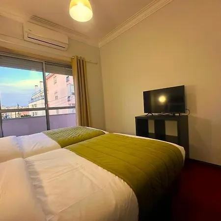 ゲストハウス Lisabonna アマドーラ